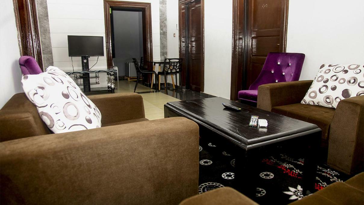 Hotel Kangaroo בוג'ומבורה מראה חיצוני תמונה