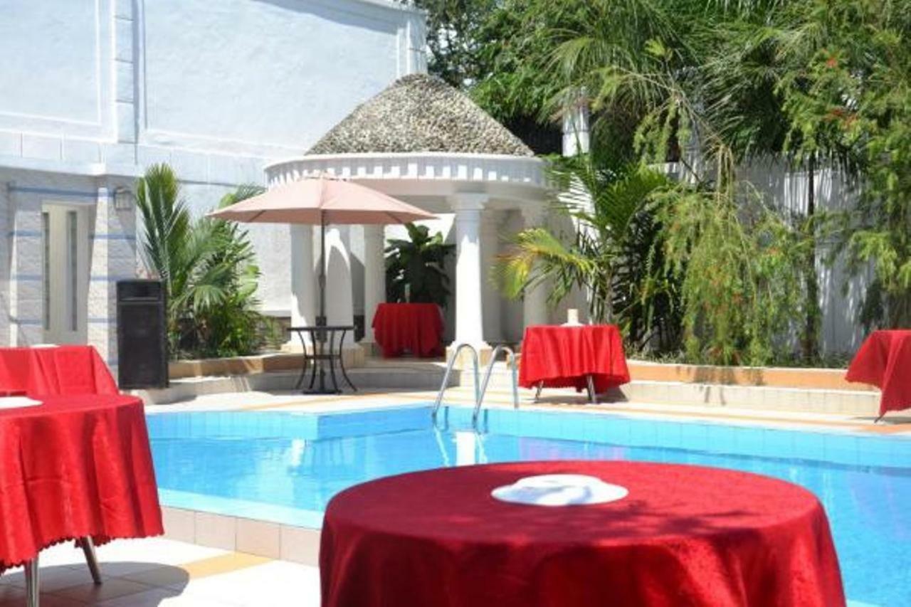 Hotel Kangaroo בוג'ומבורה מראה חיצוני תמונה